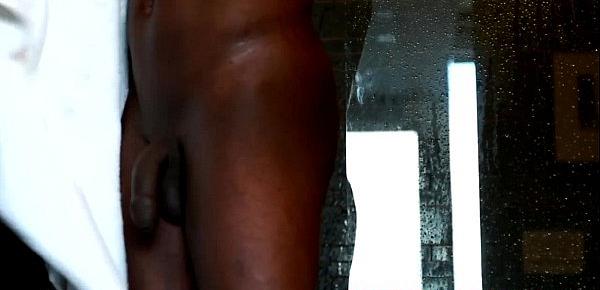  Ebony pornstar Jayden Stone in solo tugging